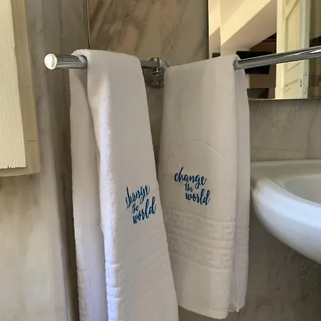 Change The World - Solar De Πανσιόν 4*